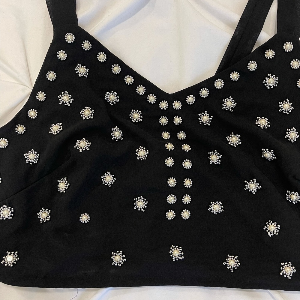Embroidered Top - Picture 3 of 3
